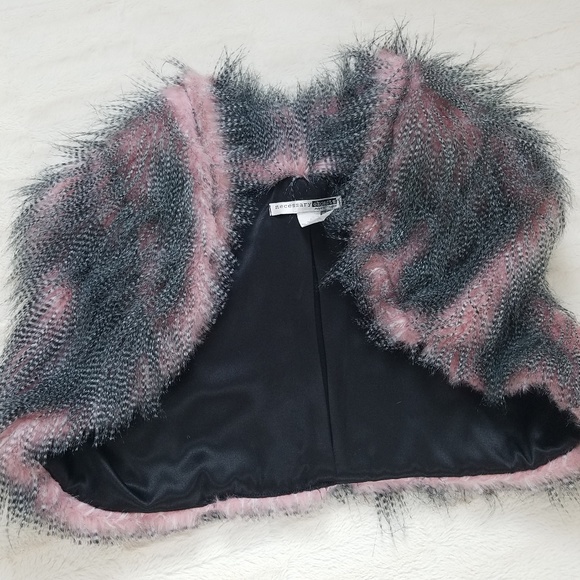 Pink Faux Fur / Grey Feather Crop Vest - Picture 1 of 3